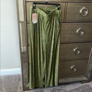 Green Pants, Large